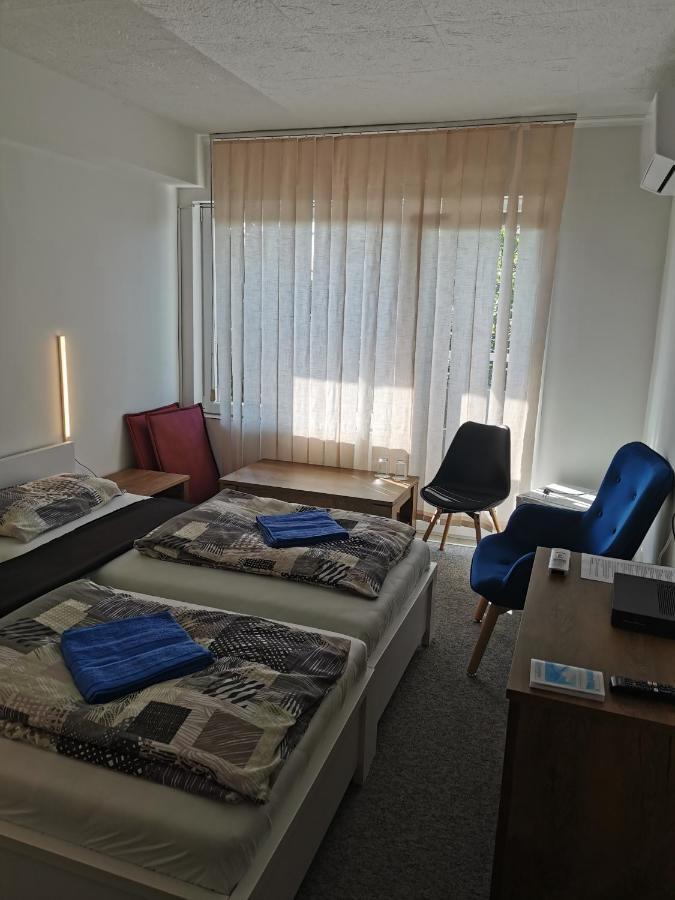 Thomas Panzio Bed & Breakfast Balatonfured Exterior photo